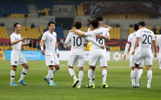 S. Korea beat Hong Kong 2-0 to start men's E. Asian football tournament