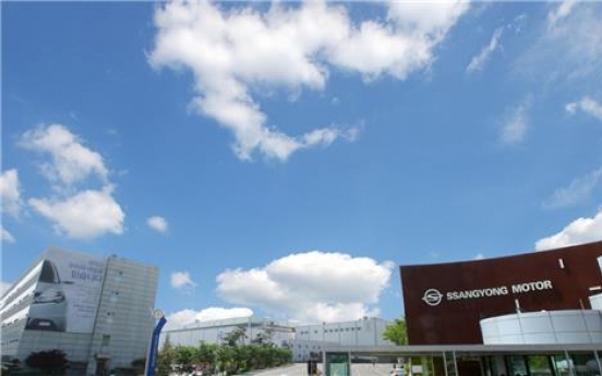 SsangYong Motor workers OK self-rescue measures amid sales slump