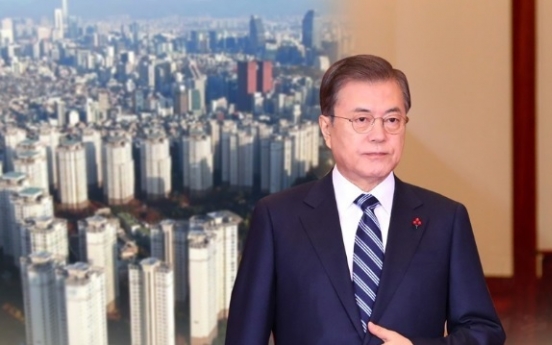 Moon's approval rating rises to 47% after 2020 message: Gallup