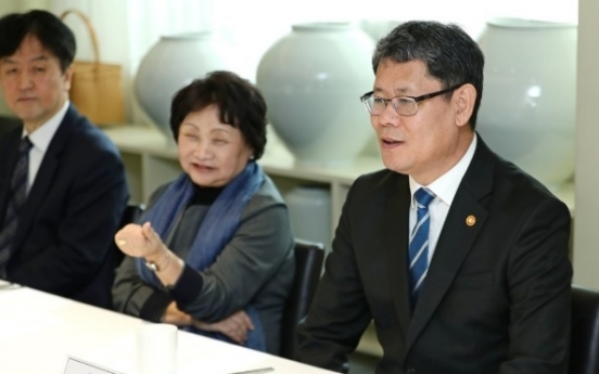 Unification minister vows action to improve inter-Korean relations