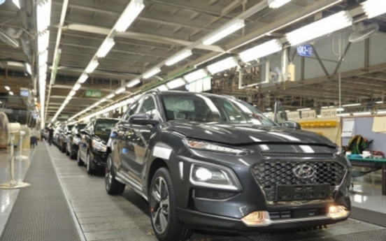 [News Focus] Why automakers are affected most from cascade of factory closures in China