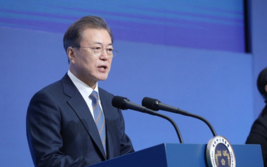 Moon stresses alliance, seeks US state governors' support for Korea peace process