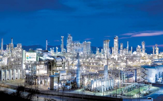 Refiners face double whammy of low demand, plunging crude prices