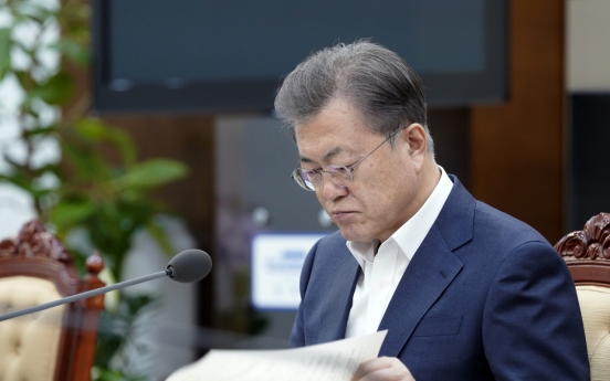 Moon against discussing permanent change in academic calendar, Cheong Wa Dae says