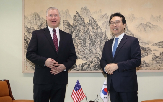 Top nuclear envoys of S. Korea, US hold phone talks on peace efforts with NK