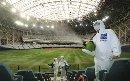 Baseball clubs open to playing postseason at league's only dome as neutral venue: source