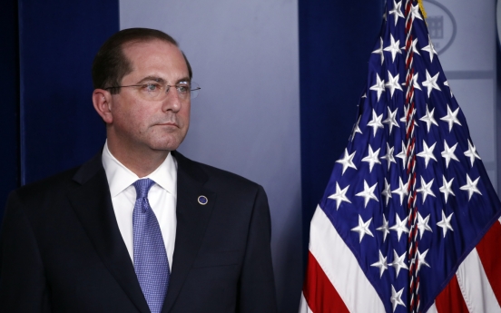 US health secretary seeks coronavirus advice from S. Korea