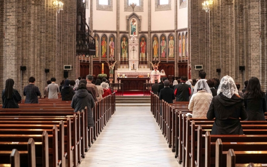 Number of Catholics edges up 0.8% in S. Korea in 2019