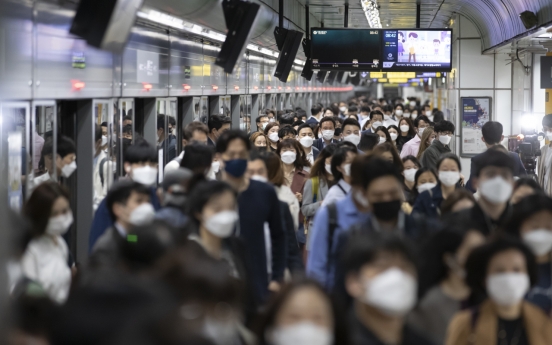 Face masks now mandatory on Seoul Metro during rush hour