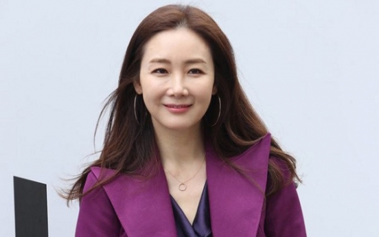 Star actress Choi Ji-woo gives birth to her first child