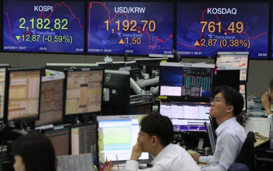 Seoul stocks open lower on Fed's gloomy forecast