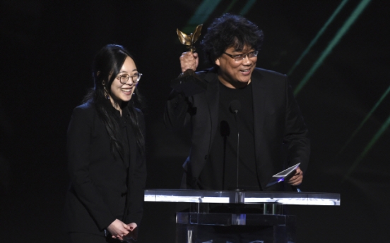 'Parasite' director Bong's interpreter Choi receives prestigious diplomacy award