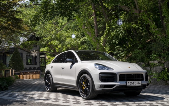 [Behind the Wheel] Porsche offers fun and comfort with Cayenne Coupe