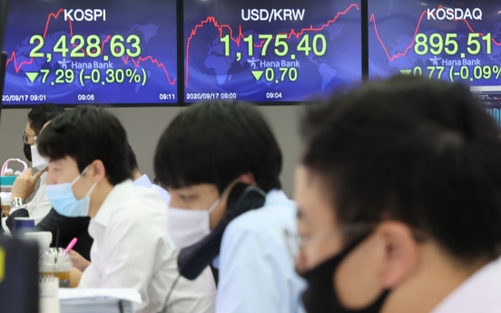 Seoul stocks open tad higher on chip, auto gains