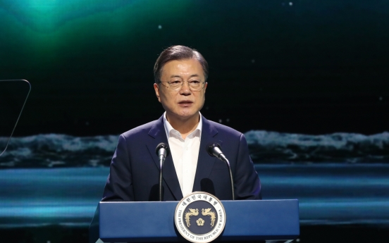 In call with Suga, Moon urges Japan to resolve forced labor issue