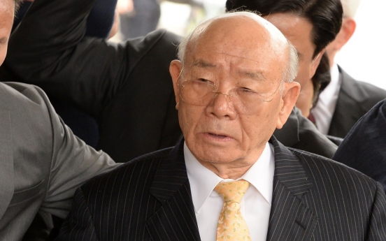 Ex-President Chun put on list of habitual tax delinquents for five years in a row