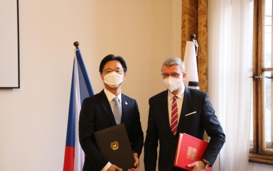 S. Korea, Czech Republic sign amended air services agreement