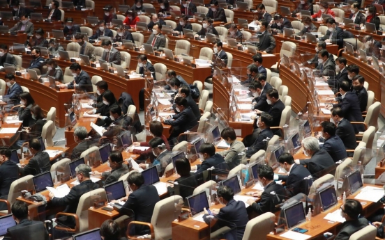 Ruling party seeks to pass controversial bills at plenary session