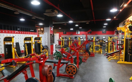 [Newsmaker] Gyms reopen in defiance of coronavirus restrictions