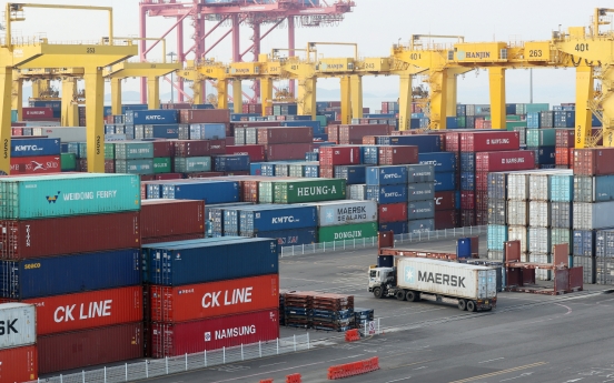 S. Korea's exports fall 15% in first 10 days of Jan.