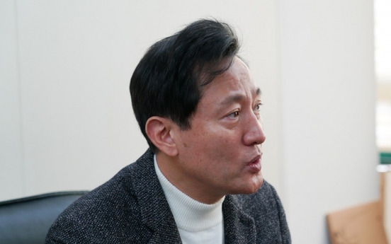 [Herald Interview] Put policies for foreigners on back burner: former Seoul Mayor