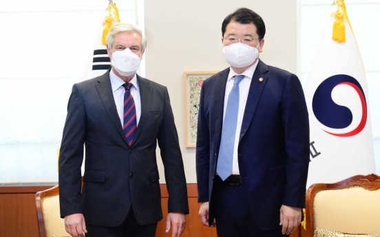 Vice FM meets German envoy to discuss bilateral ties, pandemic, peninsula peace