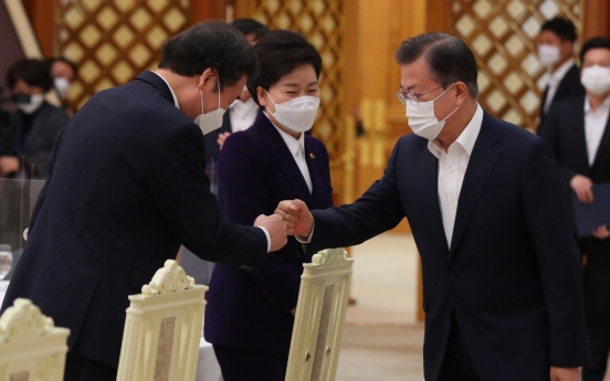 Moon says govt. open to special 'consolatory money' for Korean people over coronavirus damages