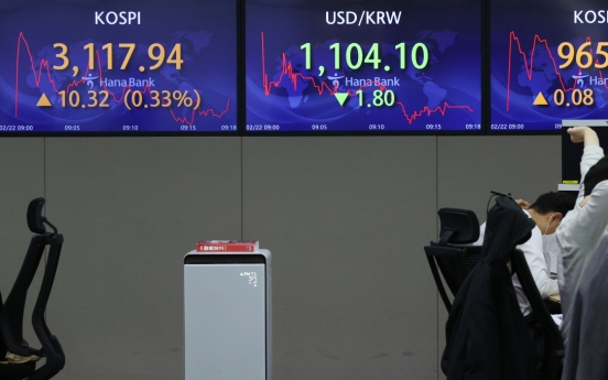 Seoul stocks open tad higher on chip gains