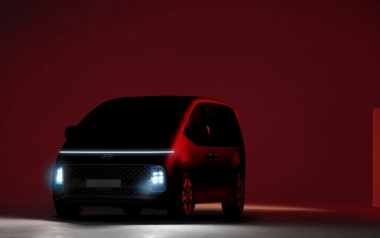 Hyundai teases all-new minivan Staria