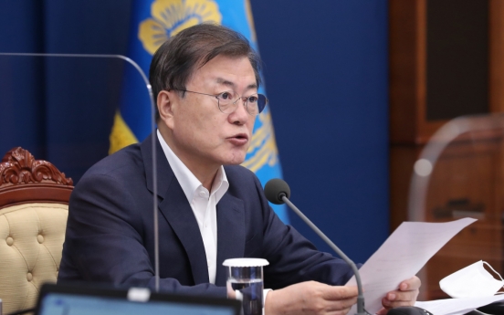 More than 80% of Koreans call for recalibration of Moon's policy direction