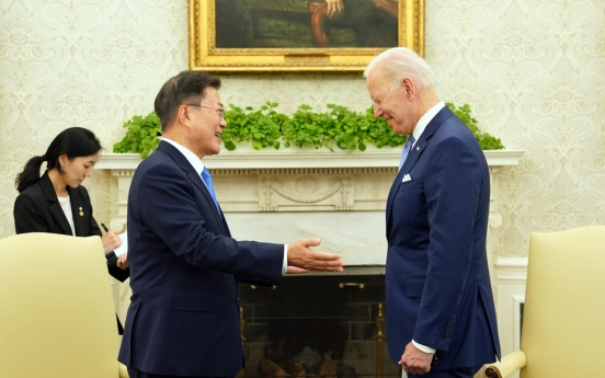 Moon, Biden share commitment to vaccine partnership, NK dialogue