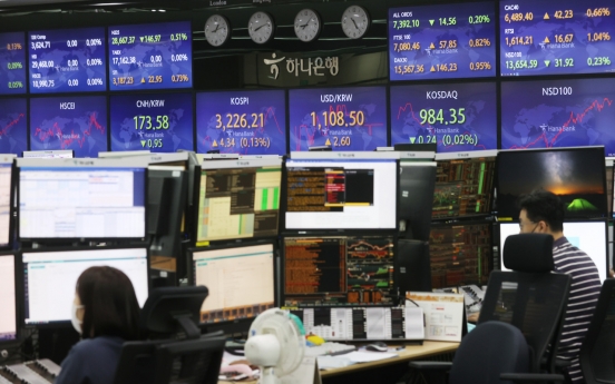 Seoul stocks open higher on strong economic data