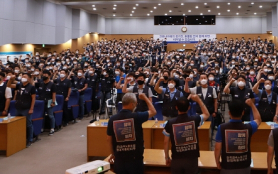 Korean automakers face tough road ahead as workers plan for strike