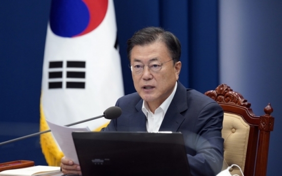 Moon orders dispatch of medical staff, goods to treat Korean troops abroad infected with coronavirus