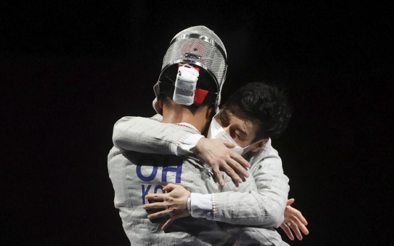 [Tokyo Olympics] S. Korea defends gold in men's team sabre fencing