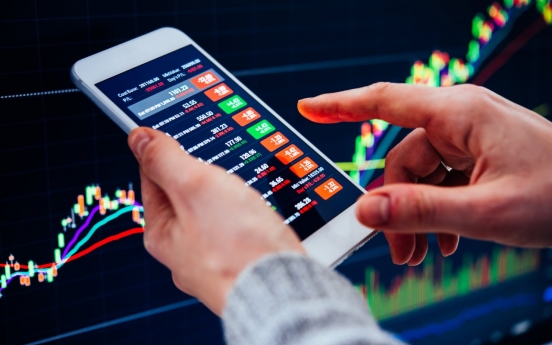 Daily mobile stock trading volume surges 220% in 2020