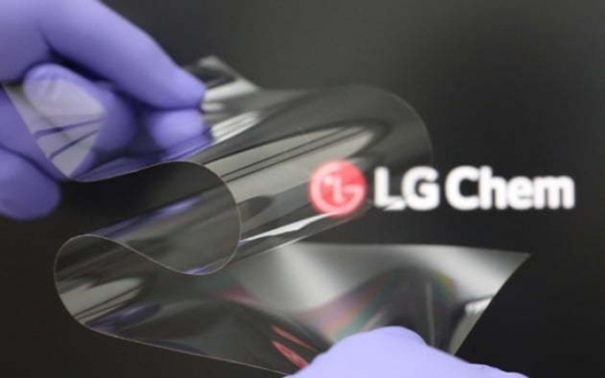 LG Chem develops new material for foldable displays