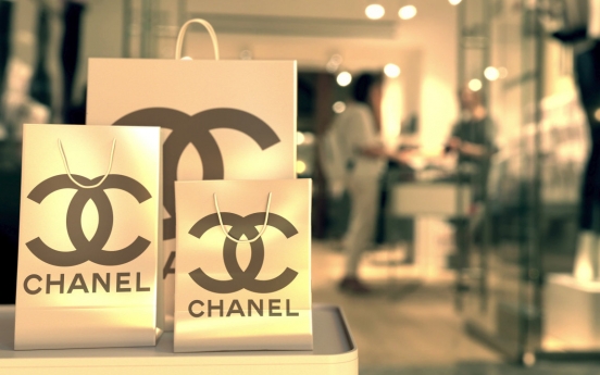 Imported luxury bag sales surpass W174b despite pandemic