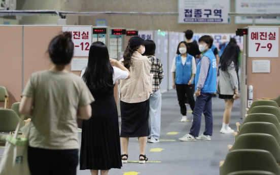 9 out of 10 S. Korean adults received at least one vaccine shot