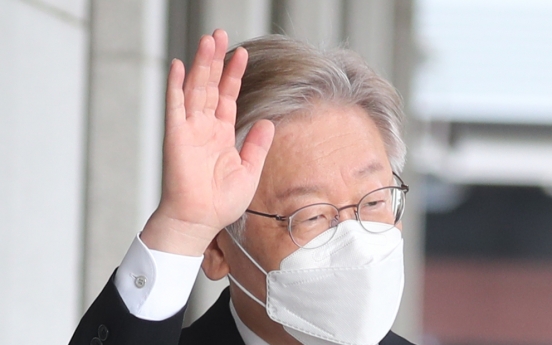 DP presidential front-runner Lee projected to step down as Gyeonggi governor in late Oct.