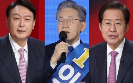 Lee behind both Yoon, Hong in presidential race: poll