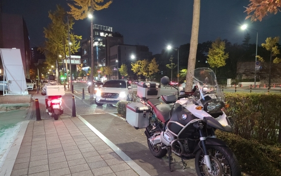 [Seoul Struggles 13] Motorcyclists ignore laws, endanger pedestrians