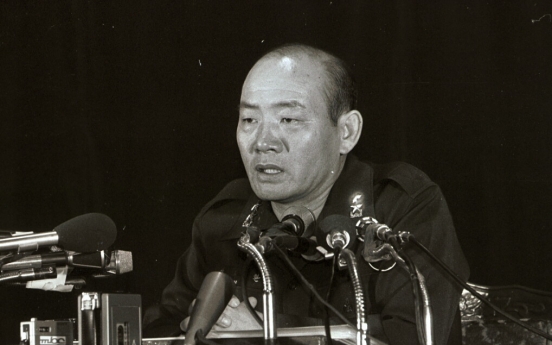 Victims of Chun's 1980 Gwangju crackdown file damage suit against govt.