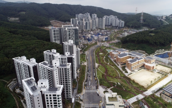 Police raid Seongnam City Hall over corporate donation allegations