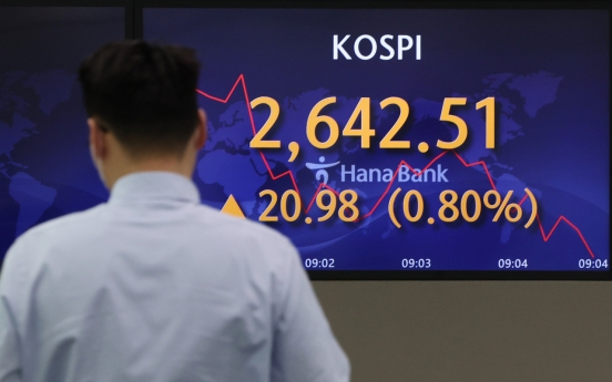 Seoul shares open lower on recession woes