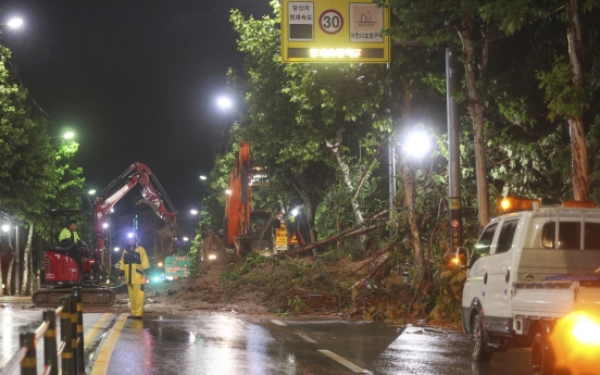 Breaking news programs’ 115-year record rainfall coverage under fire