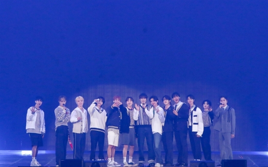 [Herald Review] At 'Carat Land,' Seventeen vows to go for another 20 years