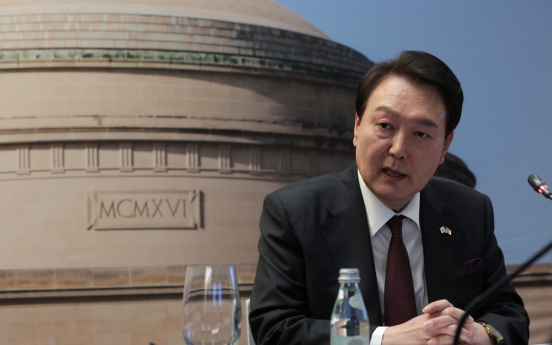 Yoon meets with MIT scholars to discuss digital, bio technologies