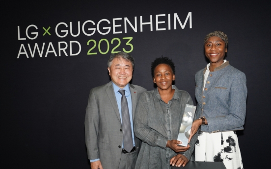 American artist wins 1st LG Guggenheim Award