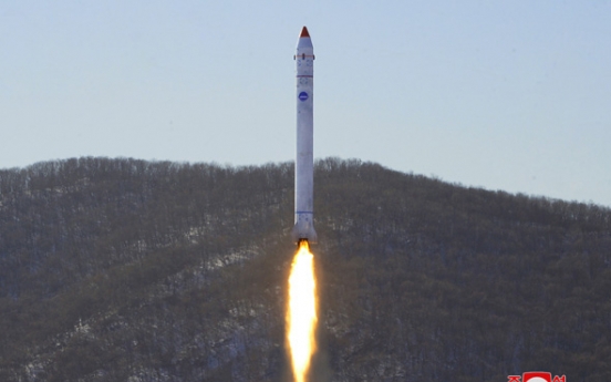 NK fires 2 ballistic missiles toward East Sea